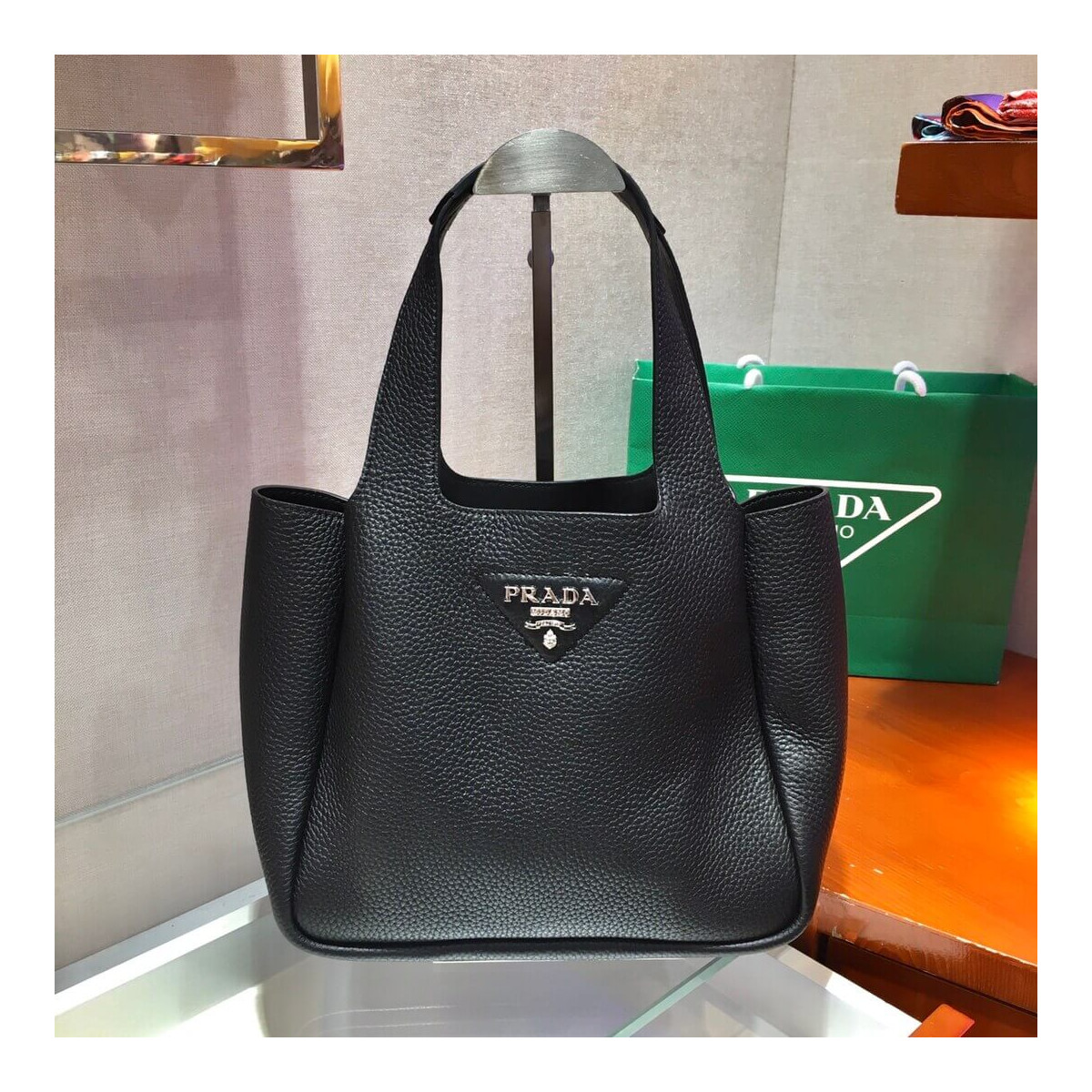 Prada Leather Handbag 1BG335