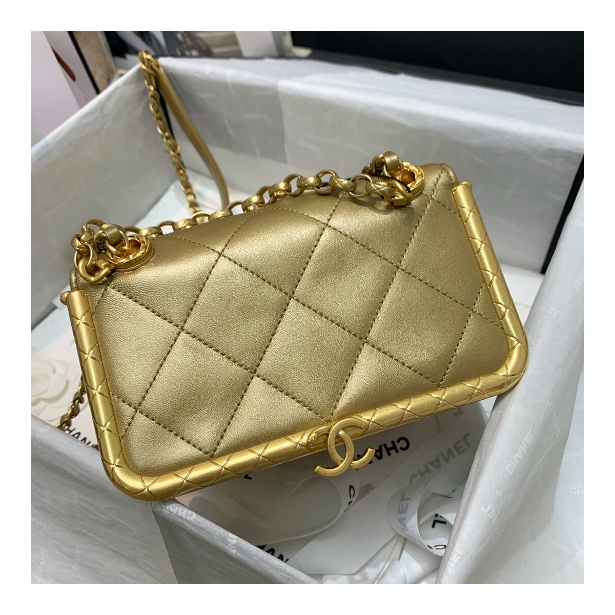 Chanel Lambskin Kiss-Lock Clasp Bag AS1886