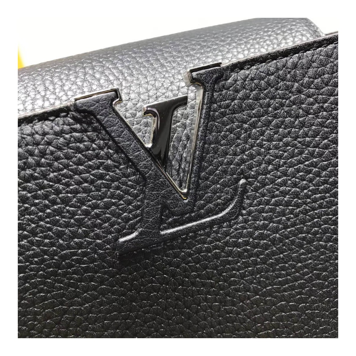 Louis Vuitton Taurillon Leather Capucines MM M48864