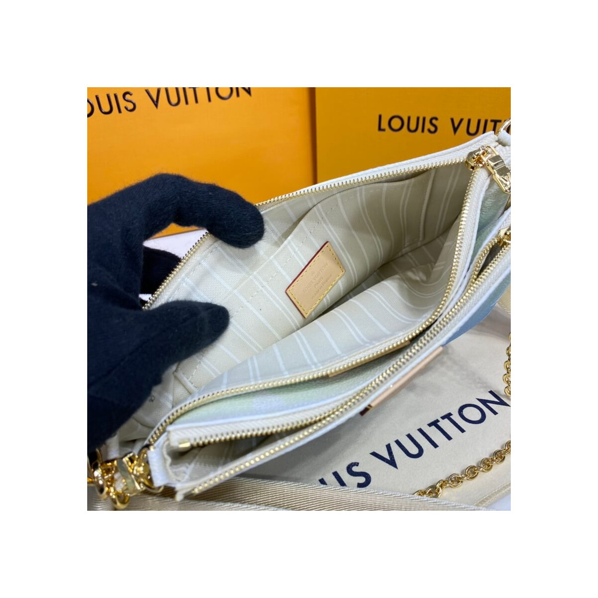 Louis Vuitton Multi Pochette Accessoires M57633 M57634