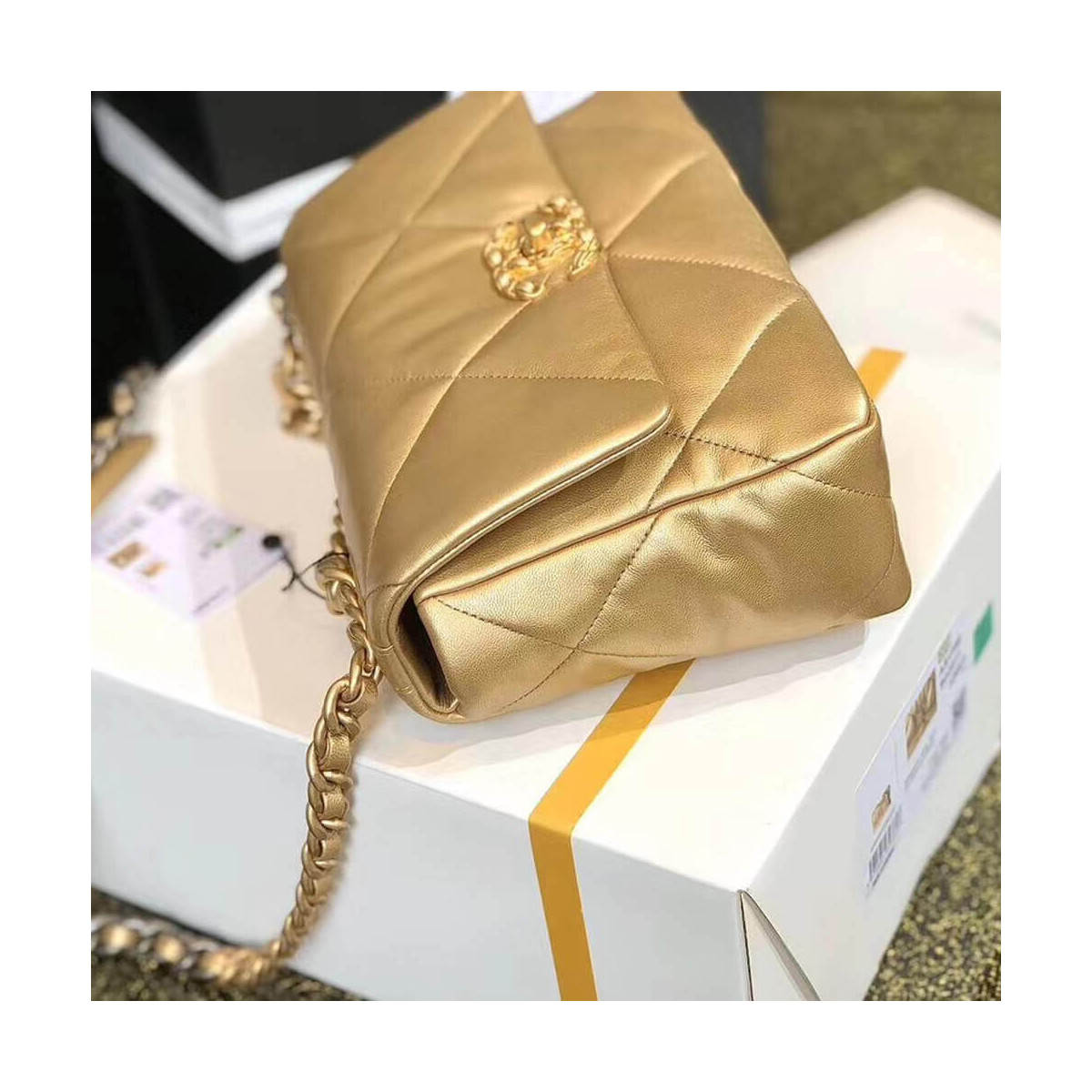 Chanel 19 Flap Bag AS1160 Gold