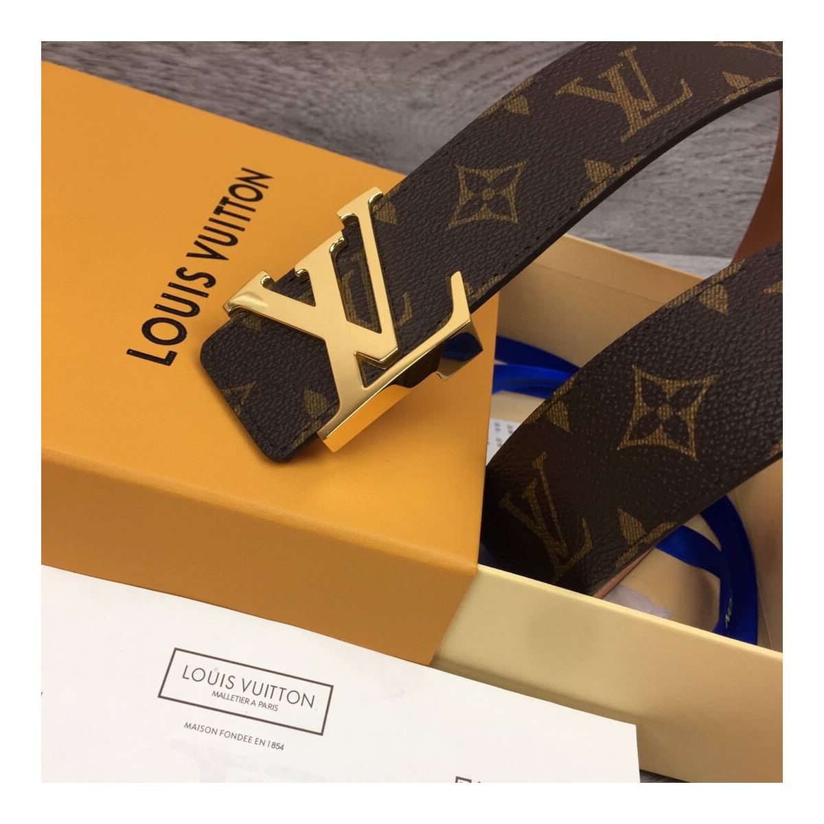 Louis Vuitton Initiales 40mm Belt M9608