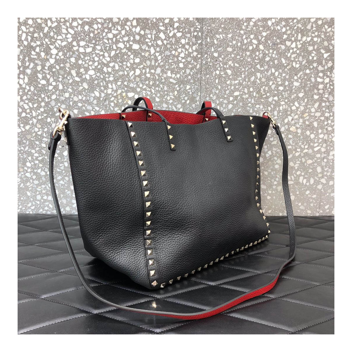 Valentino Garavani Medium Double Rockstud Reversible Tote Bag 0067J Black/Red