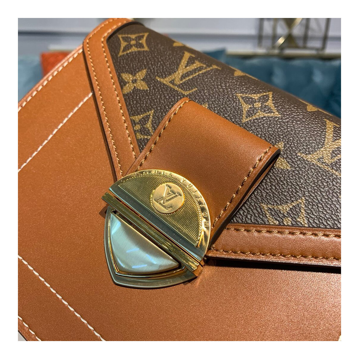 Louis Vuitton Monogram Reverse Canvas Biface M44386