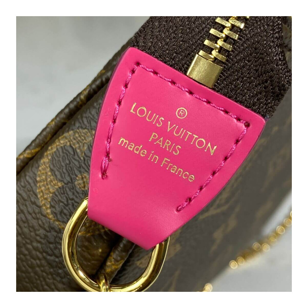 Louis Vuitton Mini Pochette Accessoires M69752