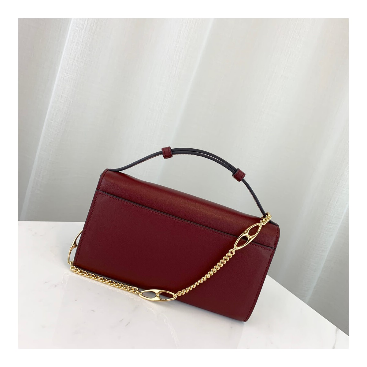 Gucci Zumi Smooth Leather Mini Bag 564718