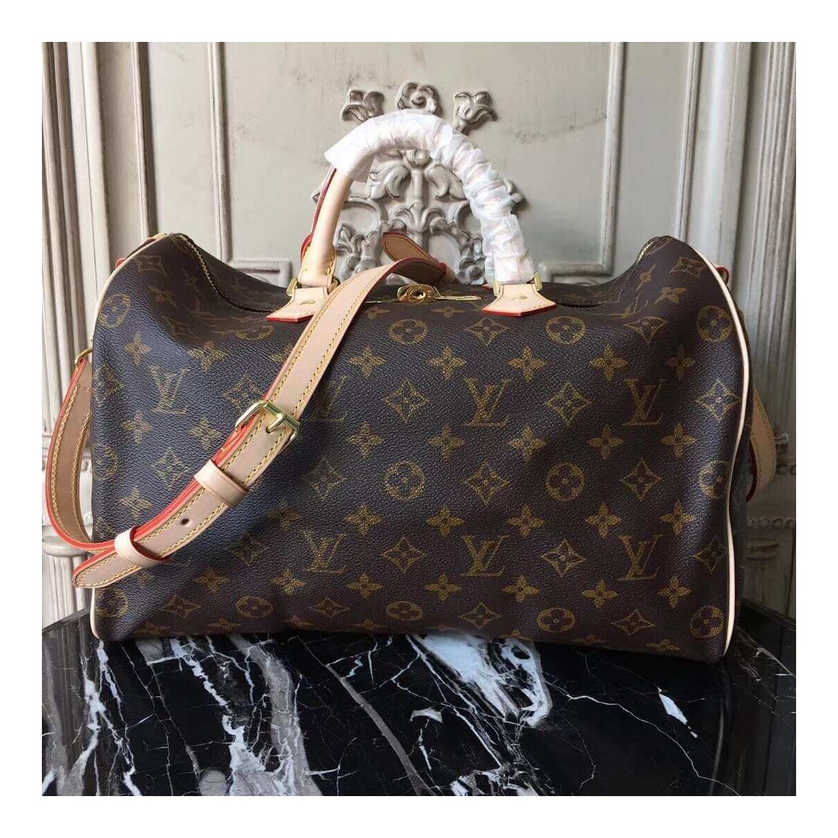 Louis Vuitton Monogram Canvas Speedy Bandouliere 35 M41111