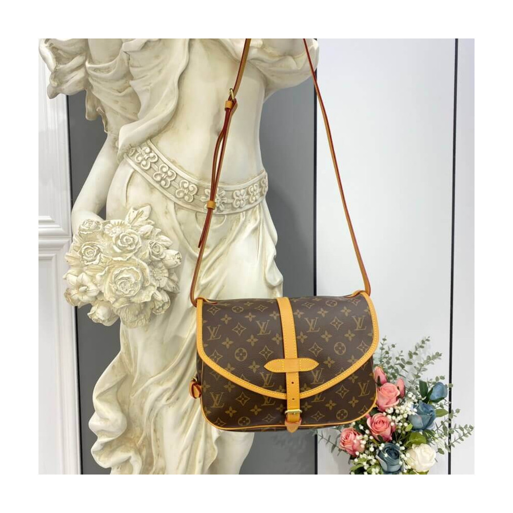 Louis Vuitton Monogram Canvas Saumur MM M42256