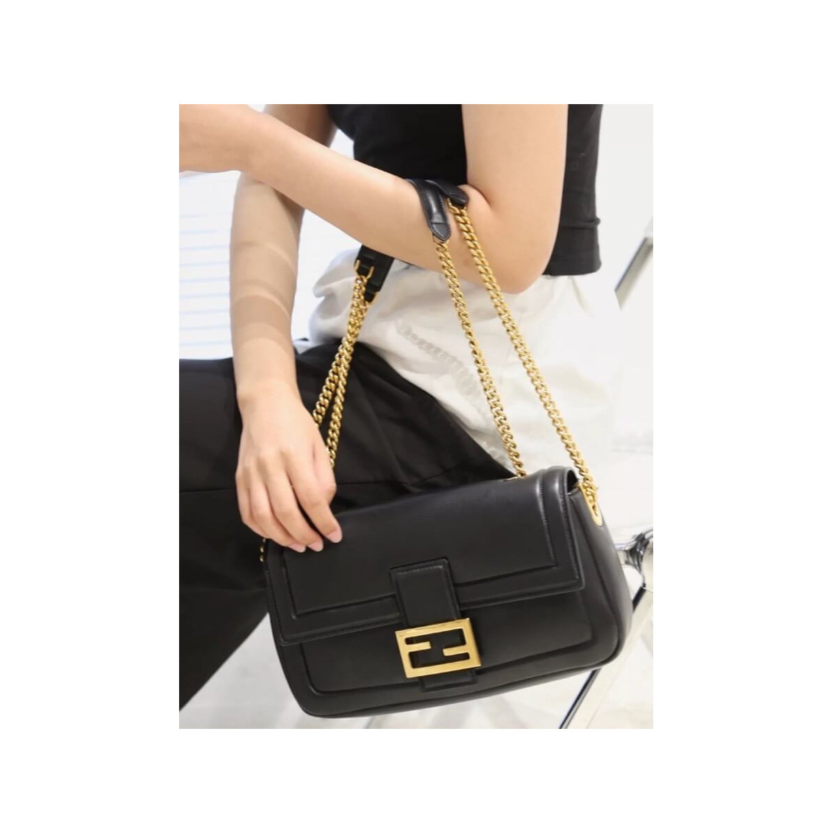 Fendi Baguette Chain Bag In Nappa Leather 8BR783