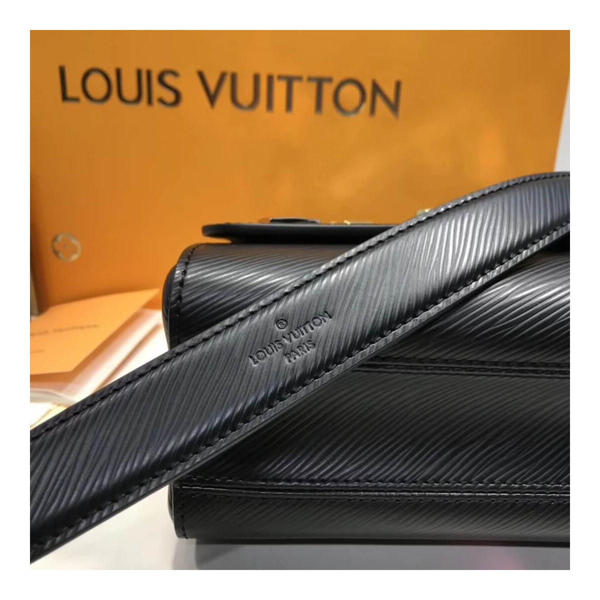 Louis Vuitton Epi Leather Twist MM M52891