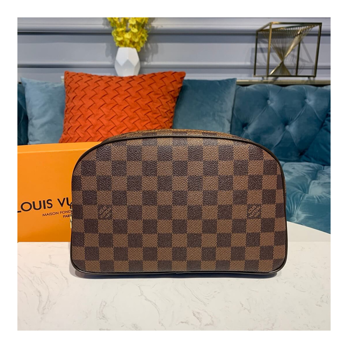 Louis Vuitton Damier Ebene Canvas Toiletry Bag 25 N47624