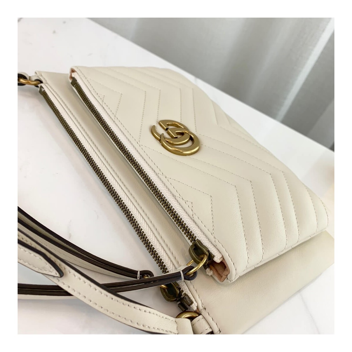 Gucci Marmont Matelasse Shoulder Bag 453878