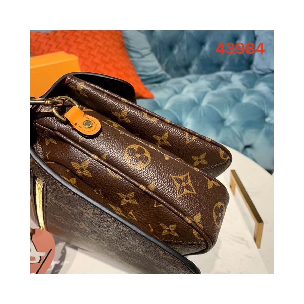 Louis Vuitton Monogram Canvas Pochette Metis M43984