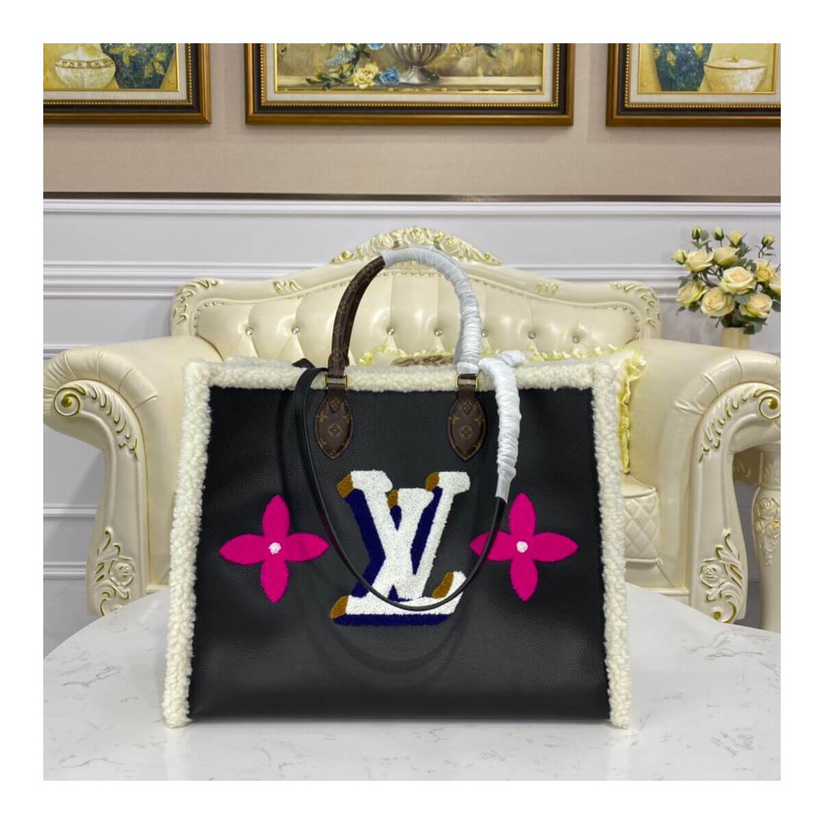 Louis Vuitton Onthego GM M56958 In Leather and Shearling