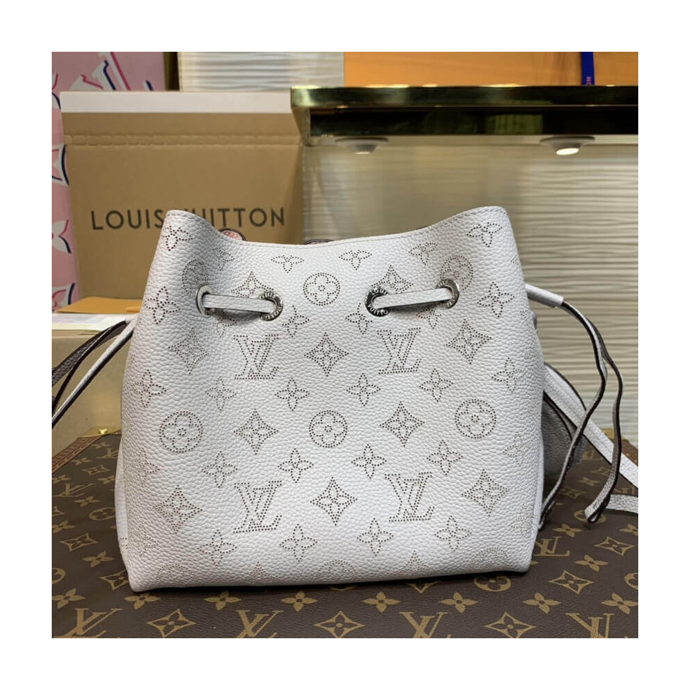 Louis Vuitton Mahina Leather Bella M58480