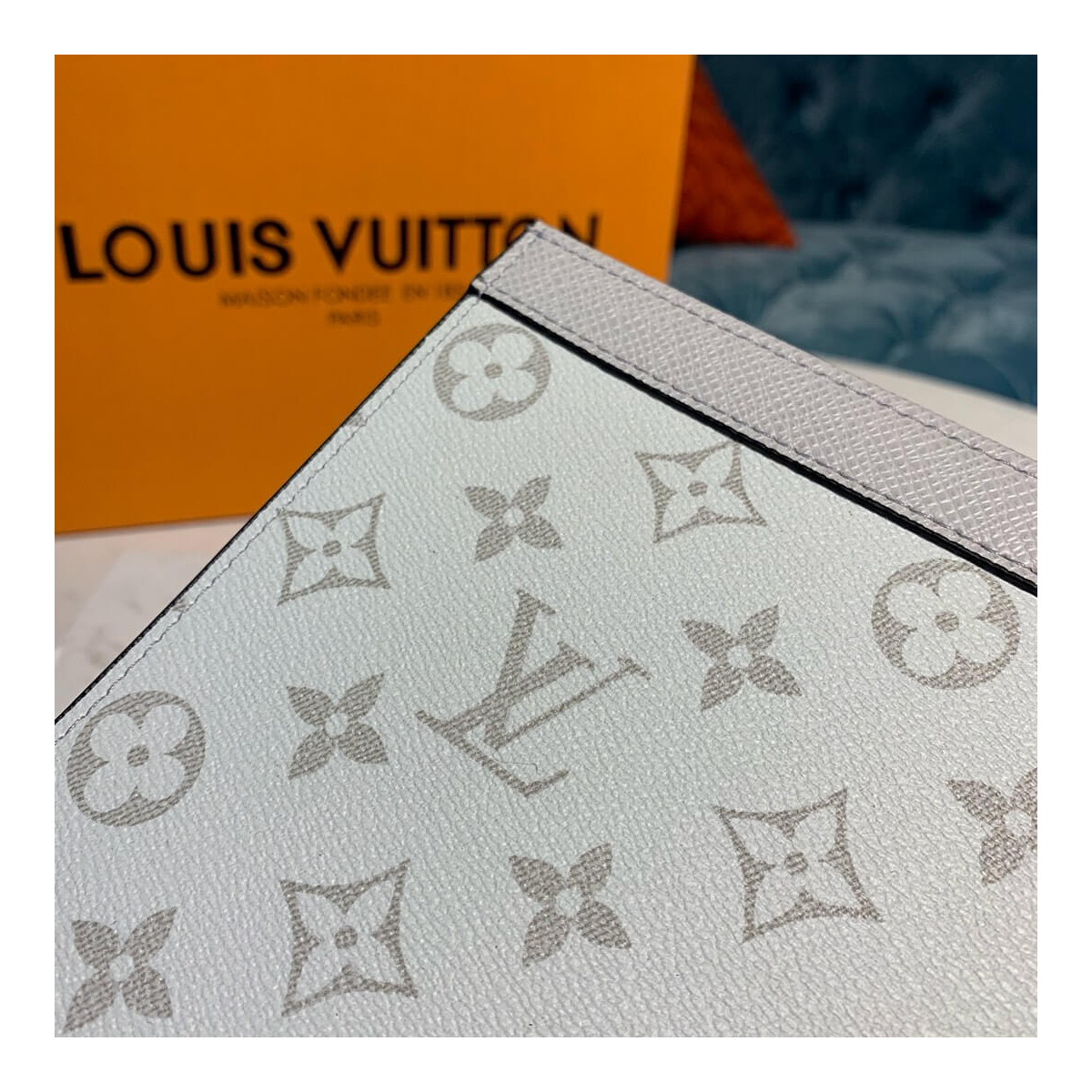 Louis Vuitton Taiga Leather Pochette Voyage MM M30575F