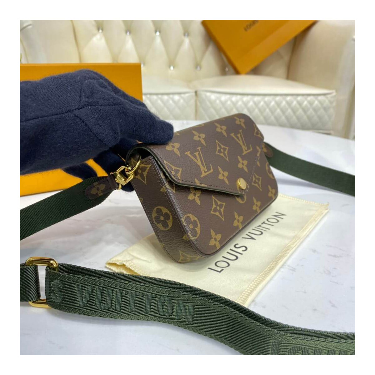 Louis Vuitton Multi Pochette Felicie M80091