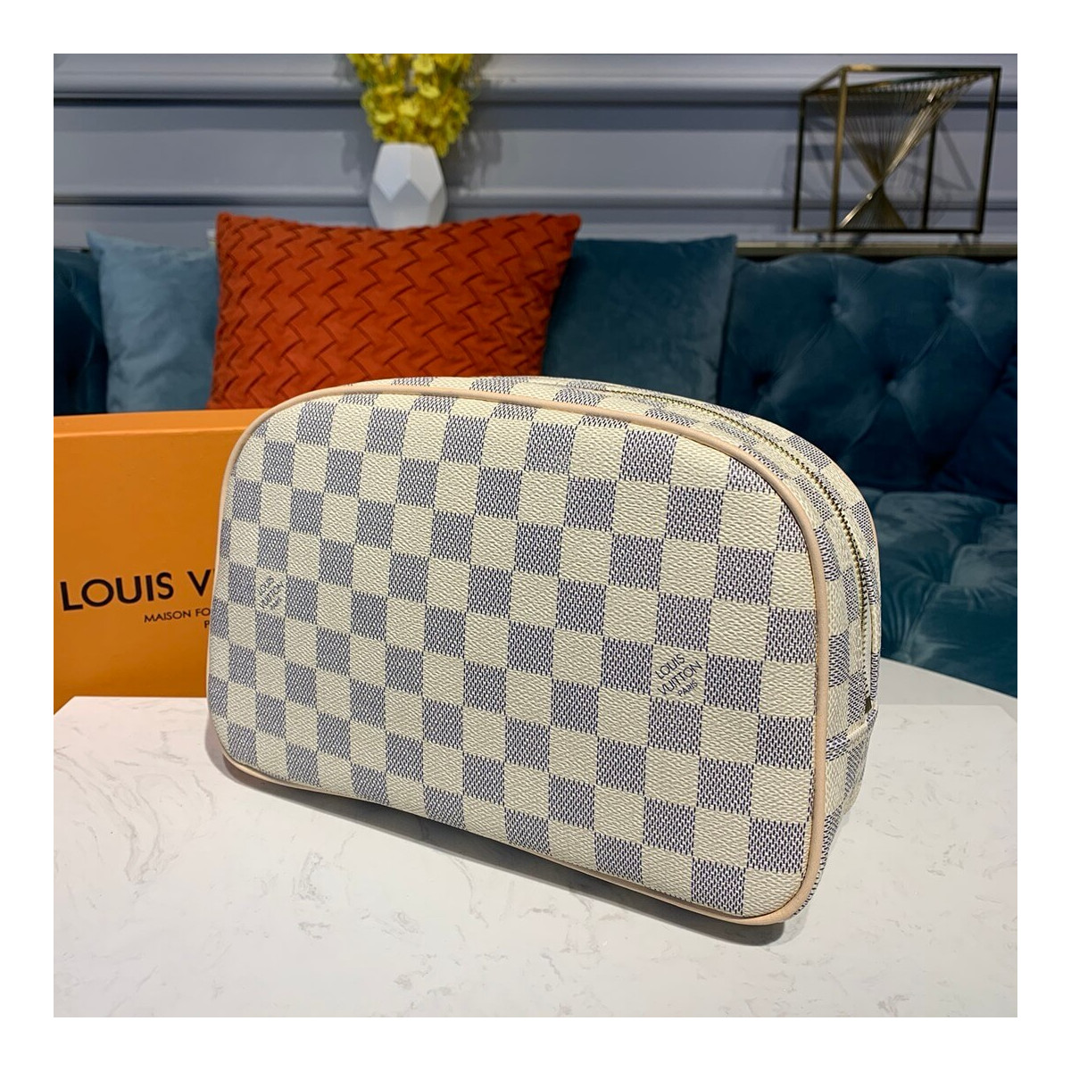 Louis Vuitton Damier Azur Canvas Toiletry Bag 25 N41420