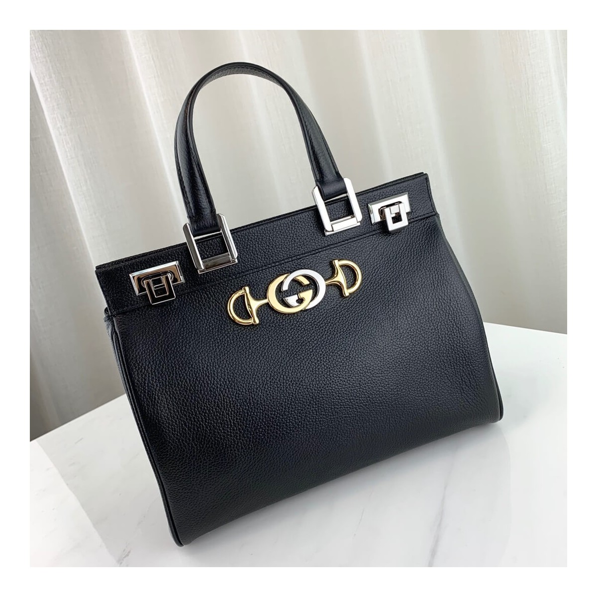 Gucci Zumi Grainy Leather Small Top Handle Bag 569712