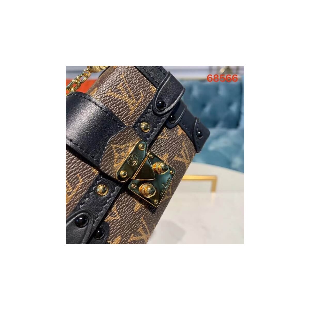 Louis Vuitton Essential Trunk M68566