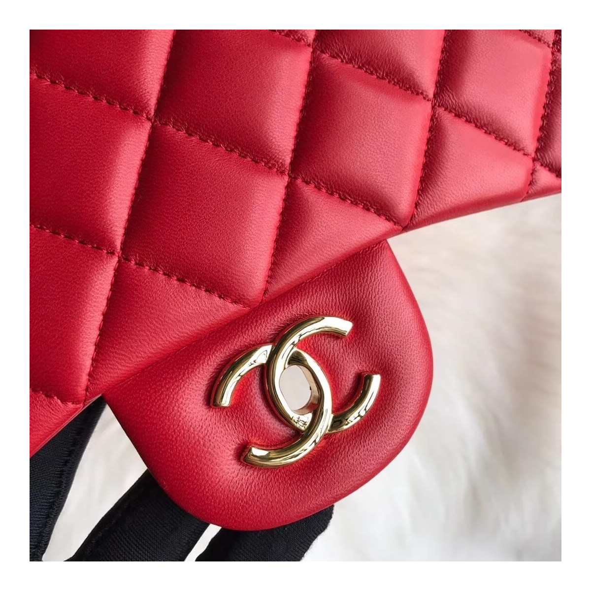 Chanel Lambskin 30cm Classic Flap Bag A1113