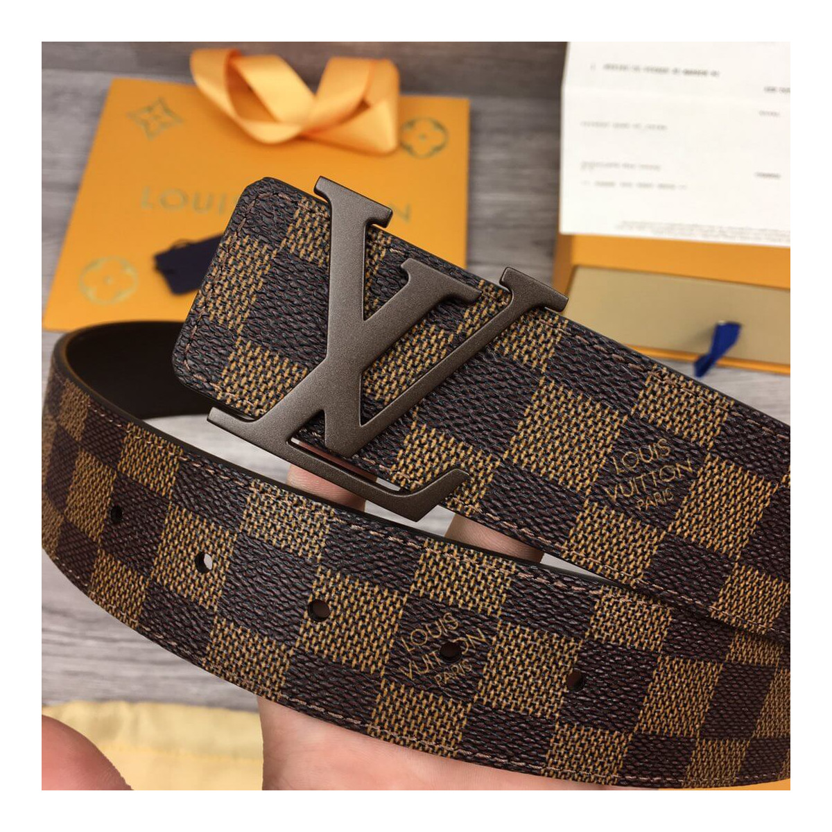 Louis Vuitton Initiales 40mm Belt M9807