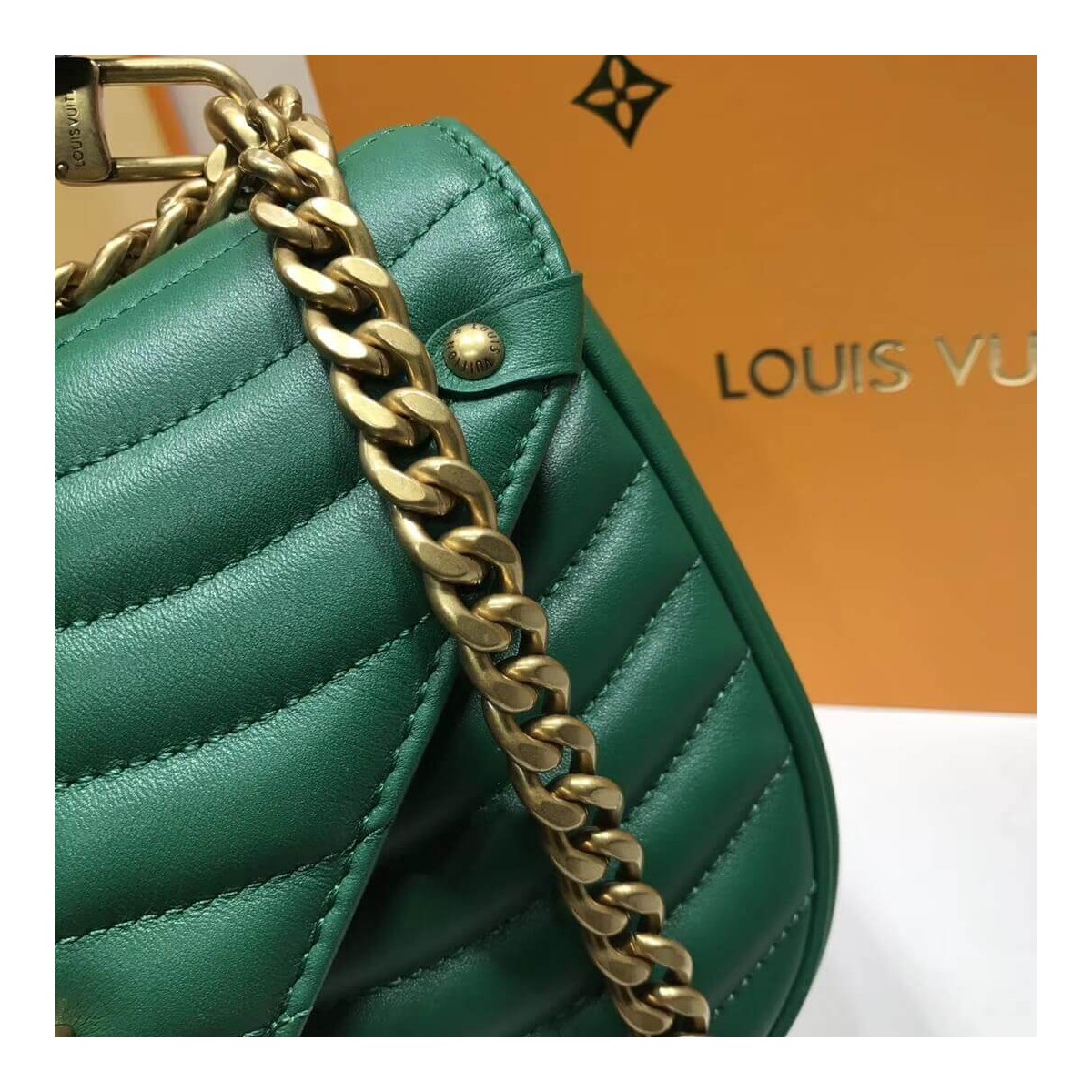 Louis Vuitton New Wave Chain Bag MM M51946