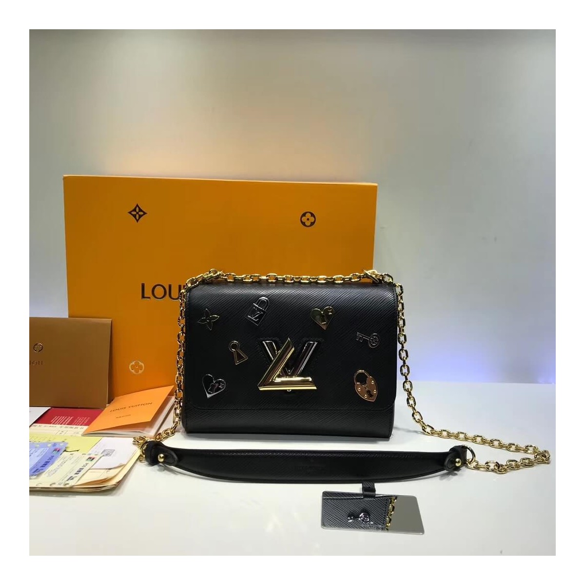 Louis Vuitton Epi Leather Twist MM M52891