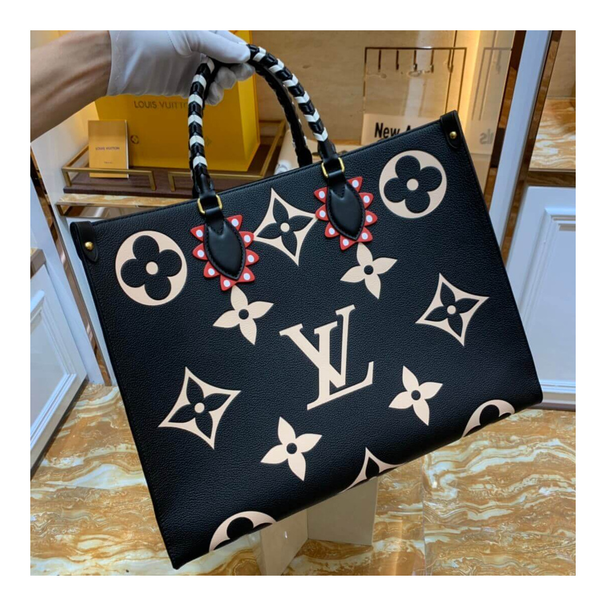 Louis Vuitton LV Crafty Onthego GM M45372 M45373