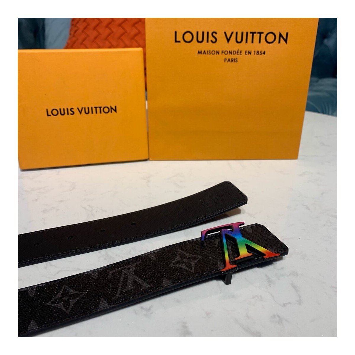 Louis Vuitton Monogram Eclipse LV Initiales 40mm Reversible MP130T