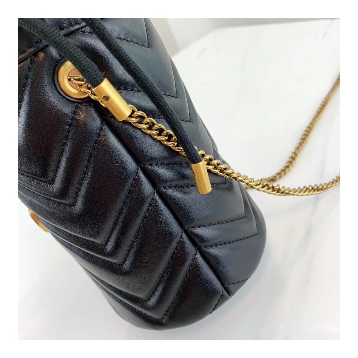 Gucci GG Marmont Matelassé Mini Bucket Bag 575163