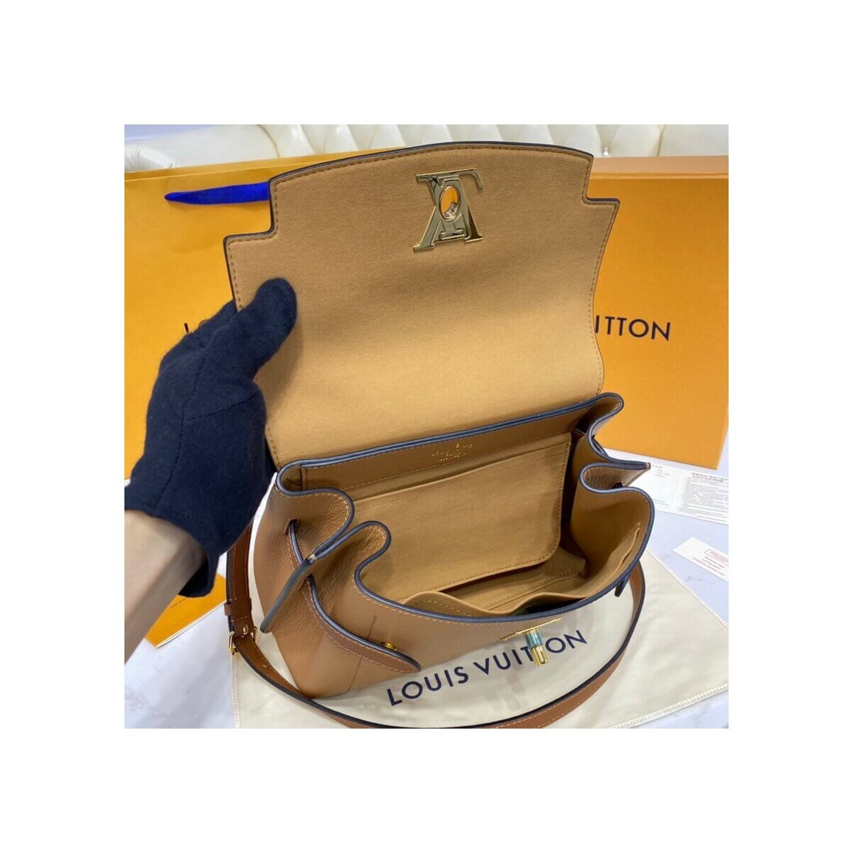 Louis Vuitton Lockme Ever BB M56645