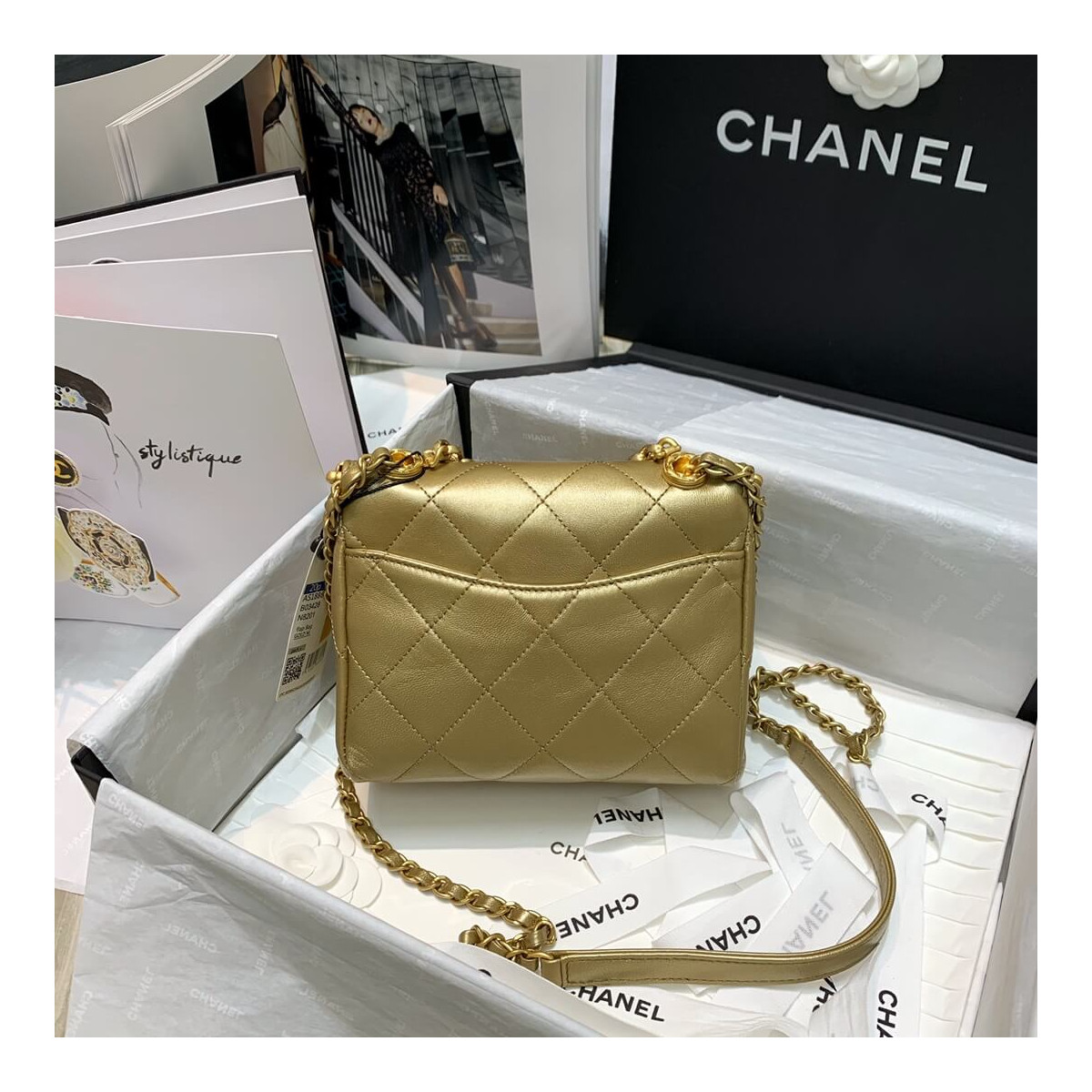 Chanel Lambskin Kiss-Lock Clasp Bag AS1886