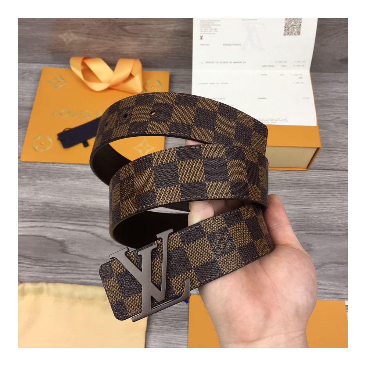 Louis Vuitton Initiales 40mm Belt M9807