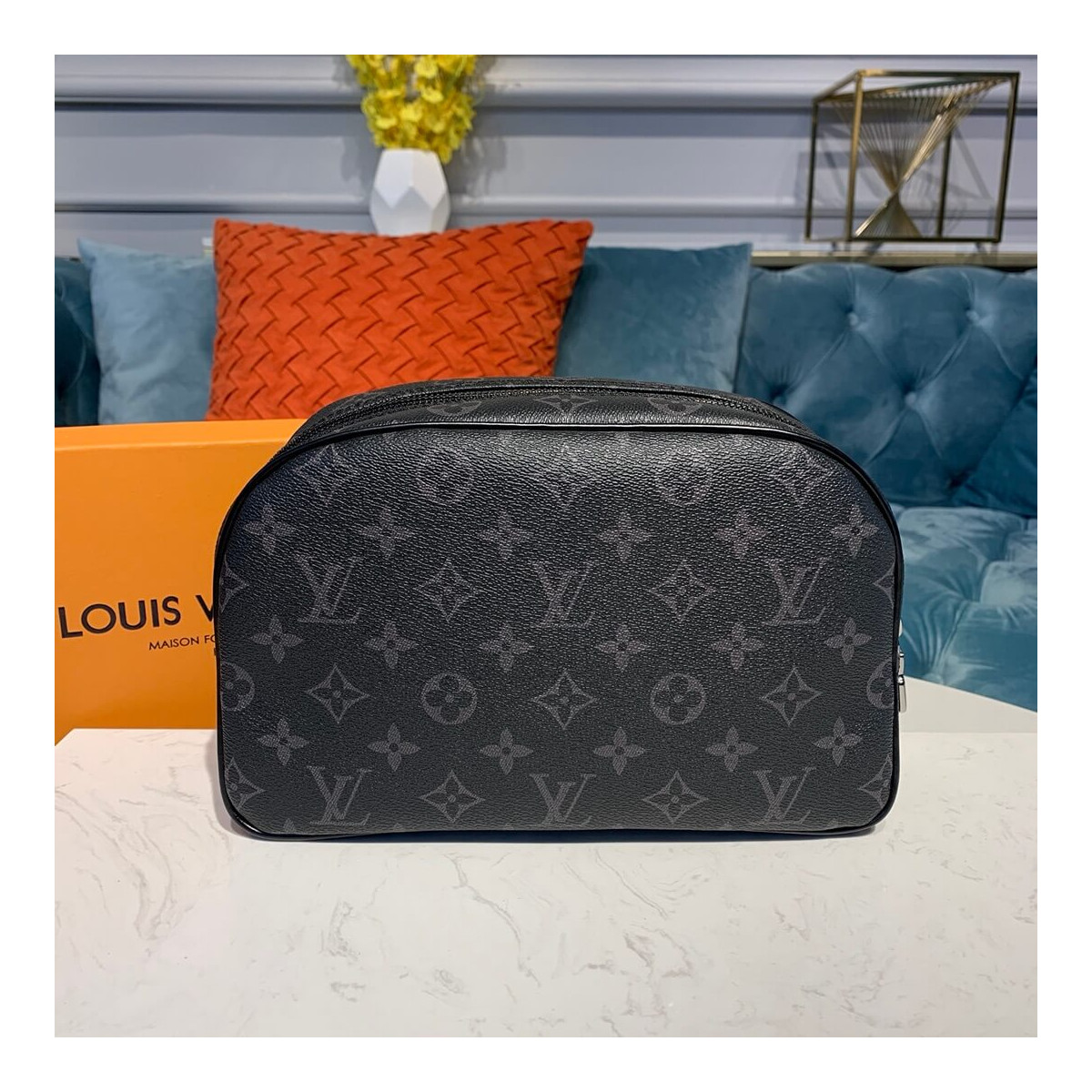 Louis Vuitton Monogram Eclipse Toiletry Bag 25 M47527