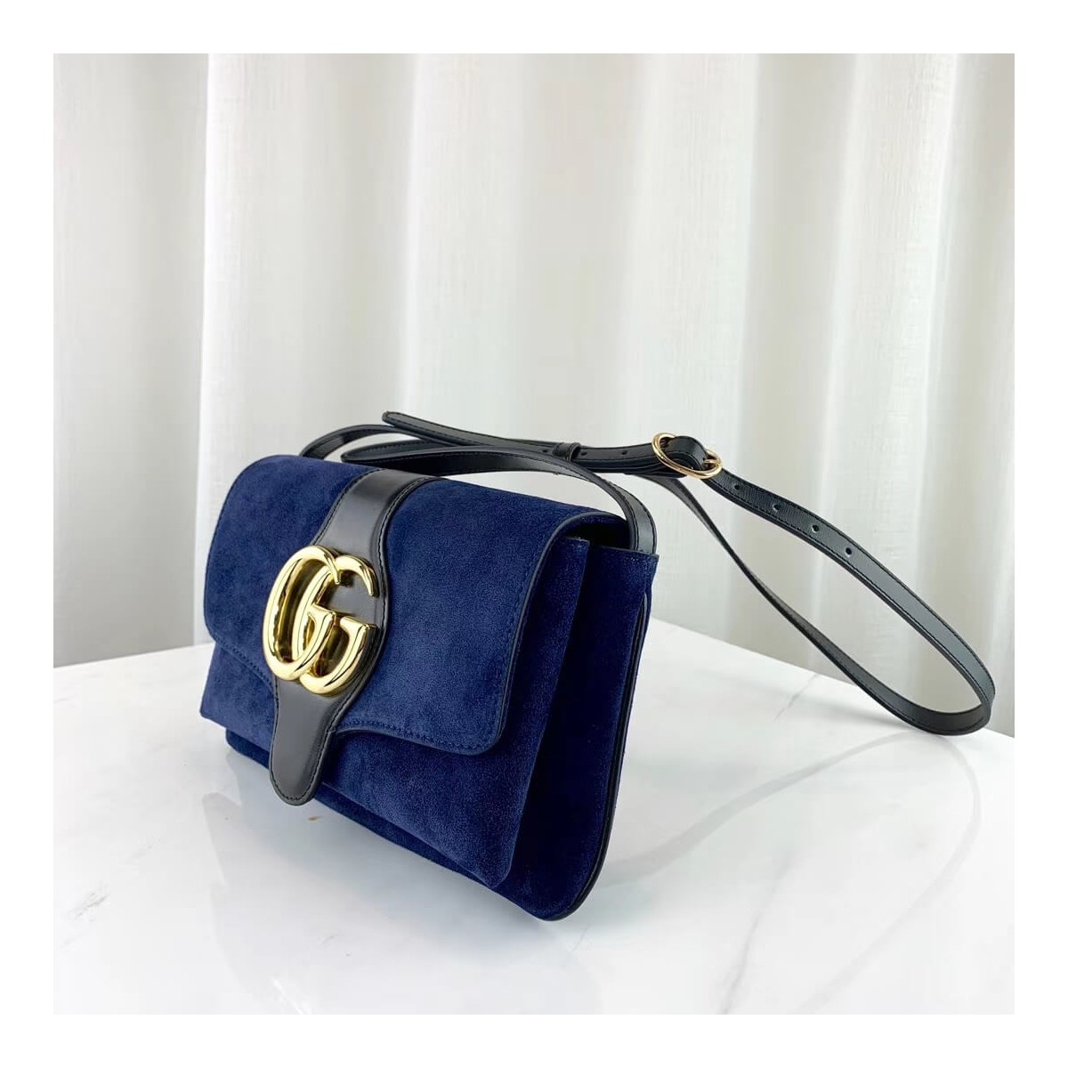 Gucci Suede Arli Small Shoulder Bag 550129