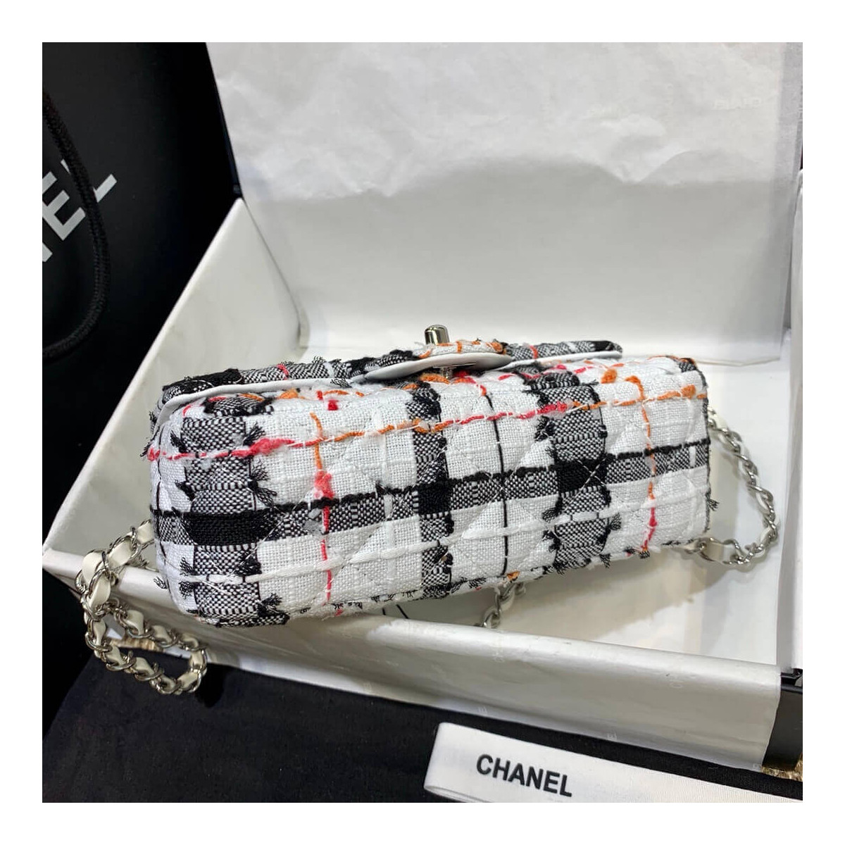 Chanel Tweed 20cm Classic Flap Bag A01116 White/Black