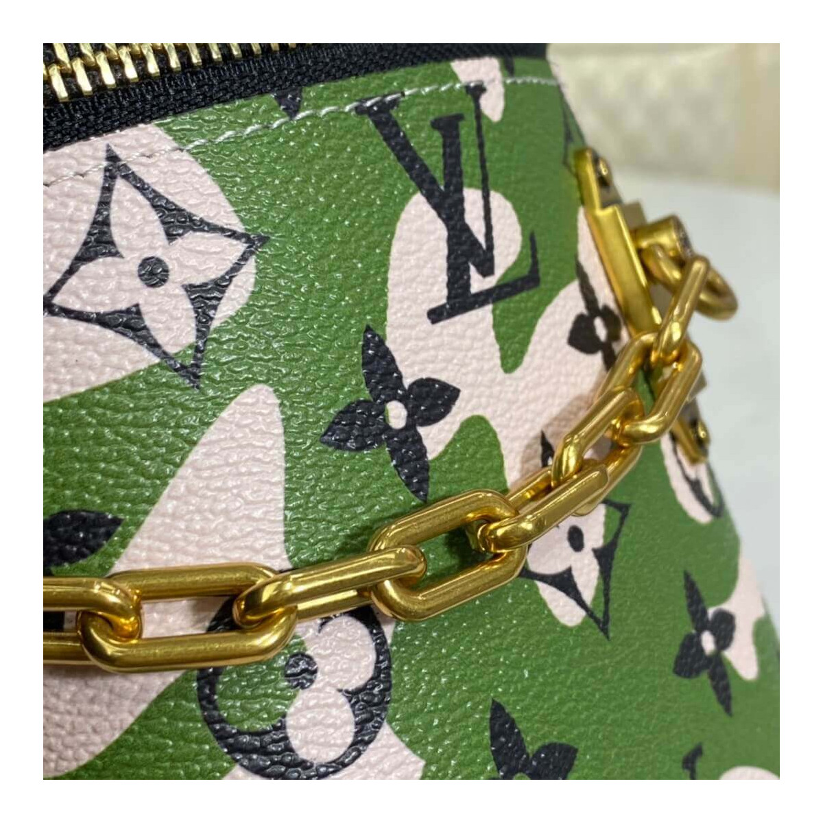 Louis Vuitton Phone Box Bag M44914 Green