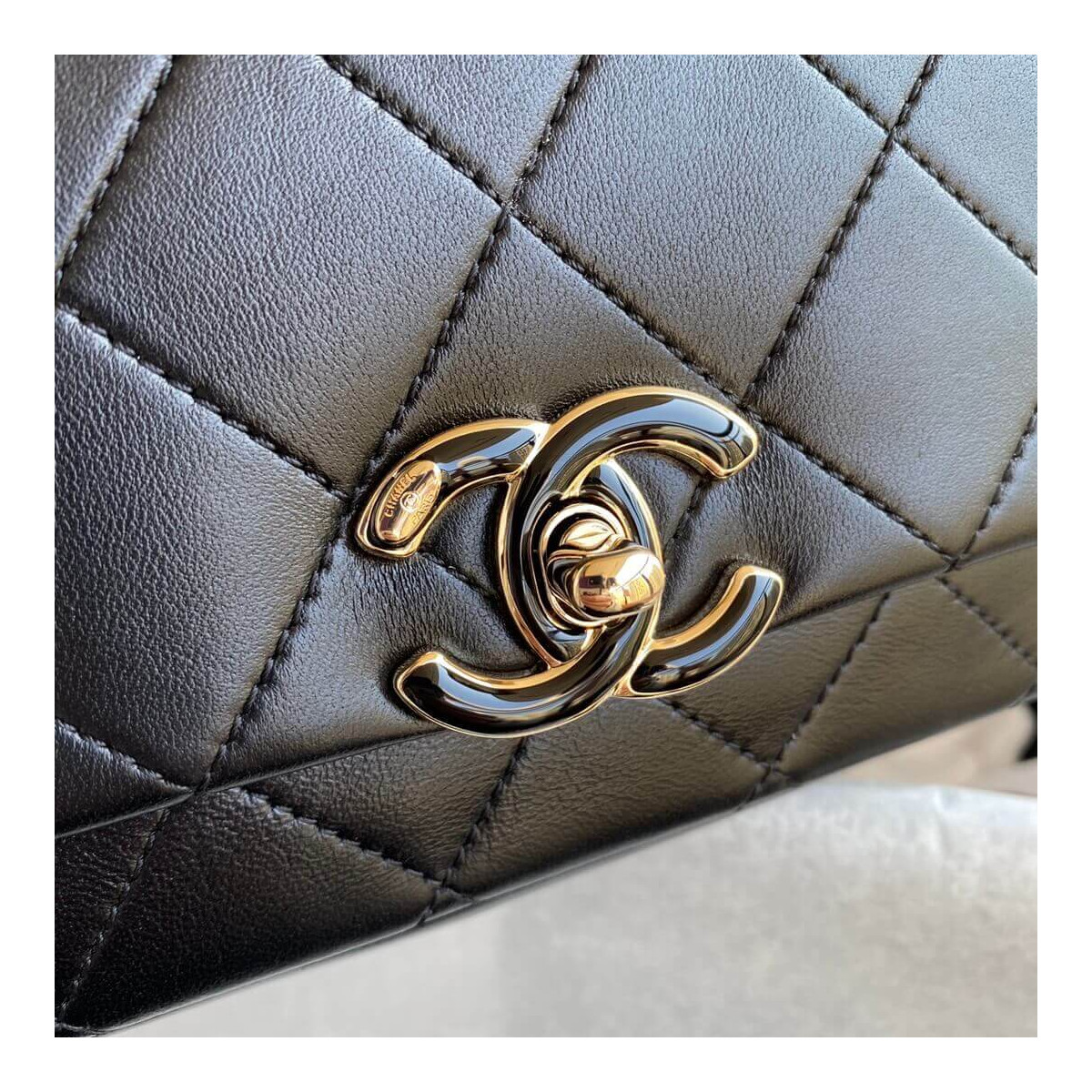 Chanel Lambskin Medium Flap Bag AS2318