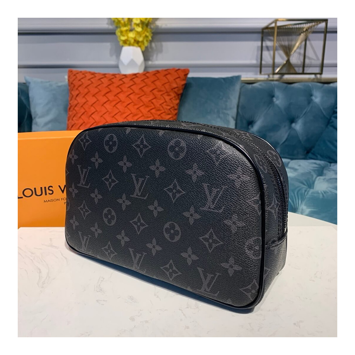 Louis Vuitton Monogram Eclipse Toiletry Bag 25 M47527