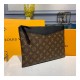 Louis Vuitton Monogram Canvas Daily Pouch M62942