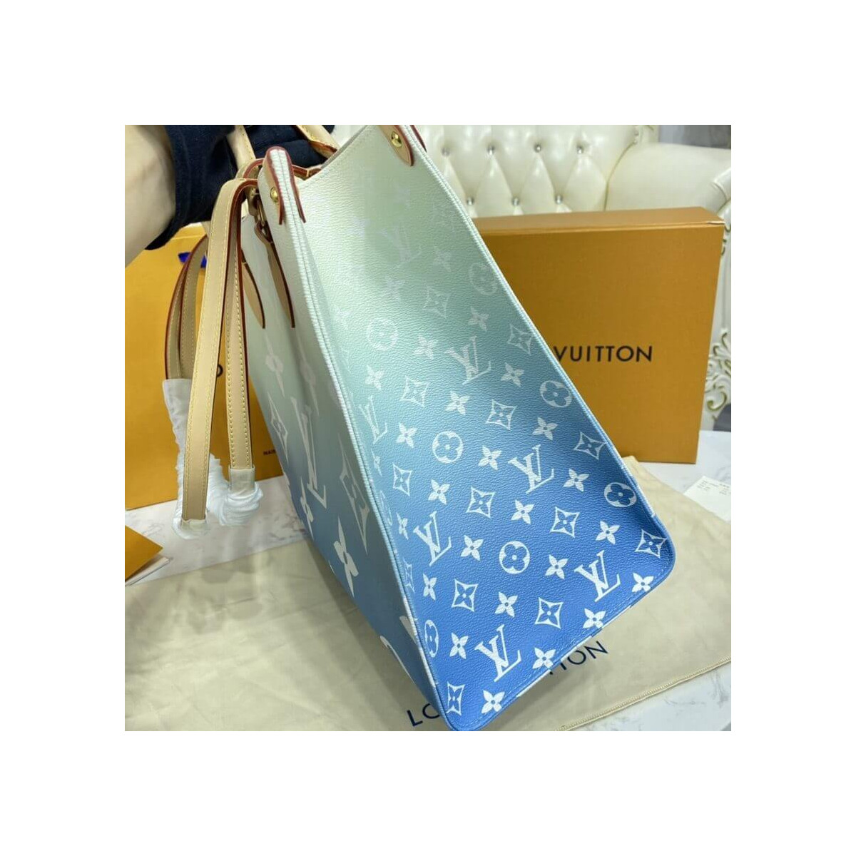 Louis Vuitton Onthego GM M57639