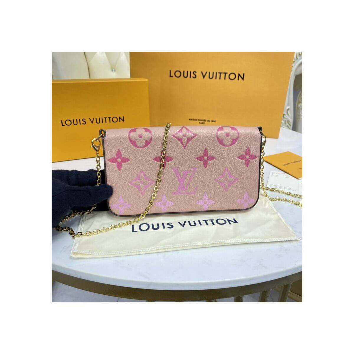 Louis Vuitton Felicie Pochette M80489