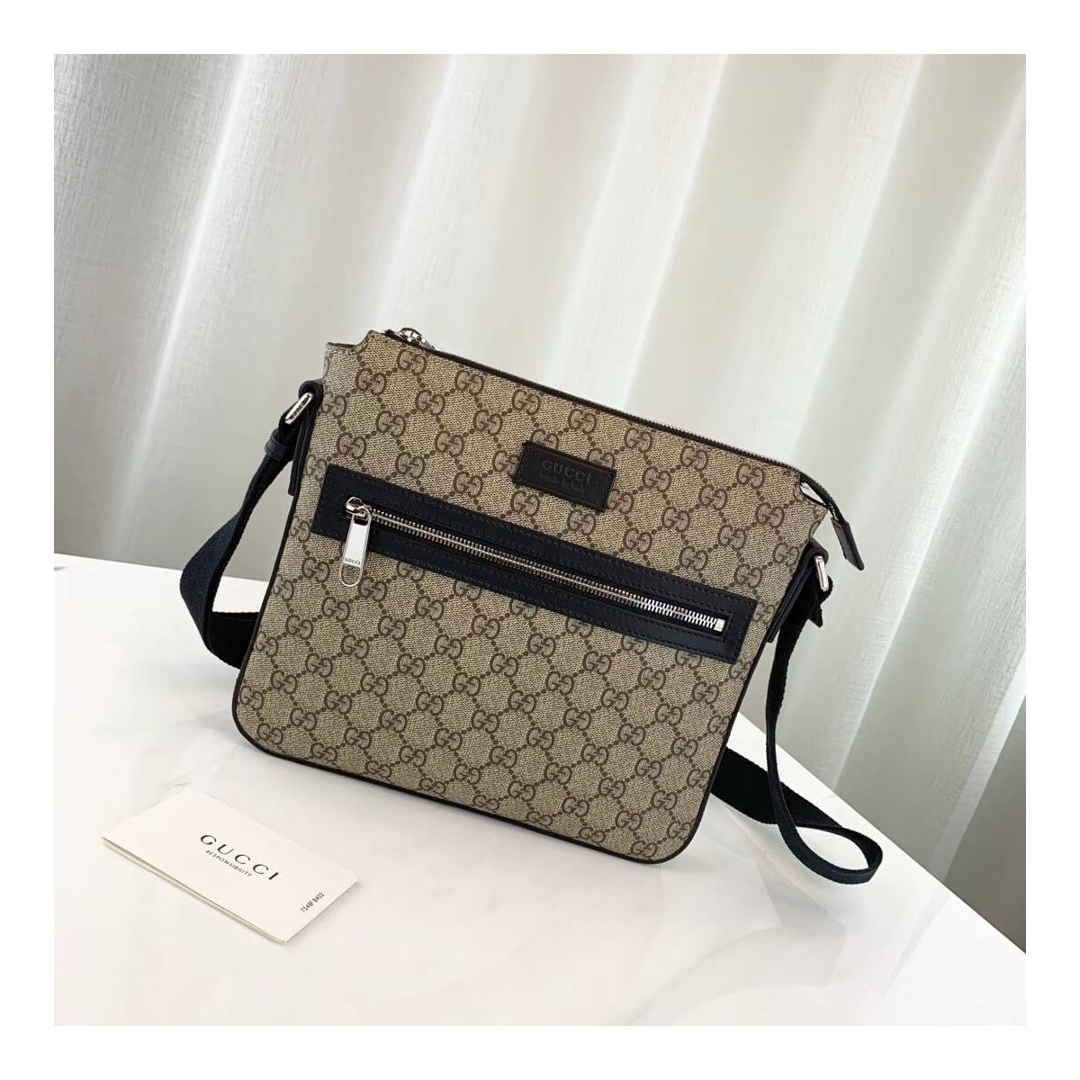 Gucci GG Supreme Messenger 406410