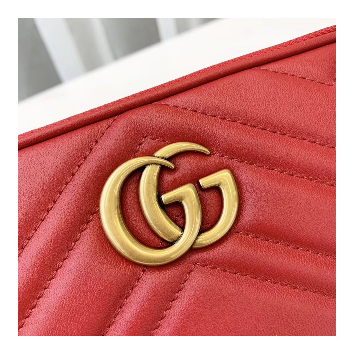 Gucci GG Marmont Mini Chain Bag 546581