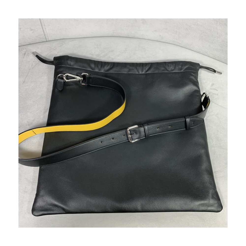 Fendi Pack Medium Pouch 88N336