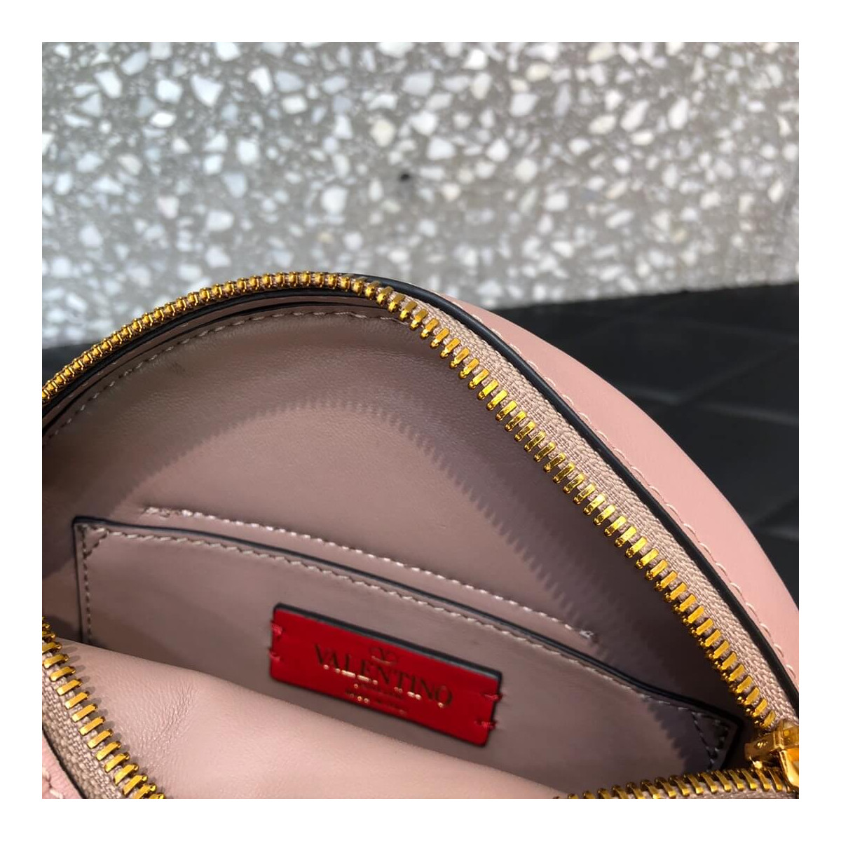 Valentino &#039;VLOGO&#039; Leather Round Crossbody Bag A0088