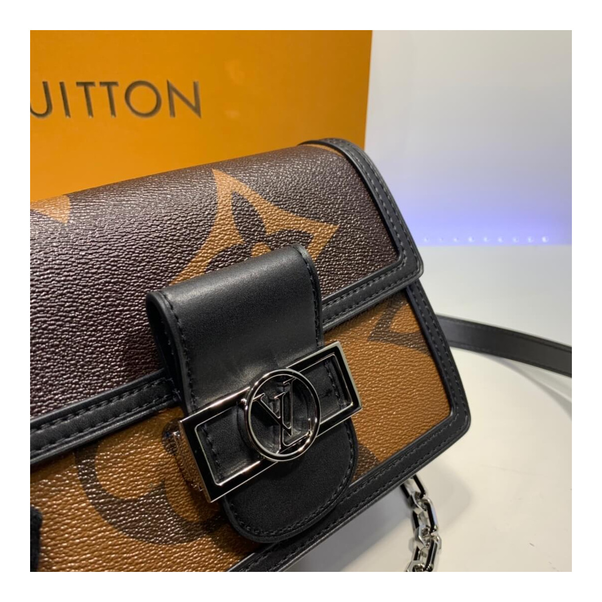 Louis Vuitton Mini Dauphine M44580