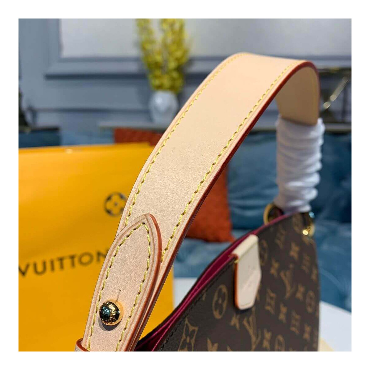 Louis Vuitton Monogram Canvas Graceful PM M43700