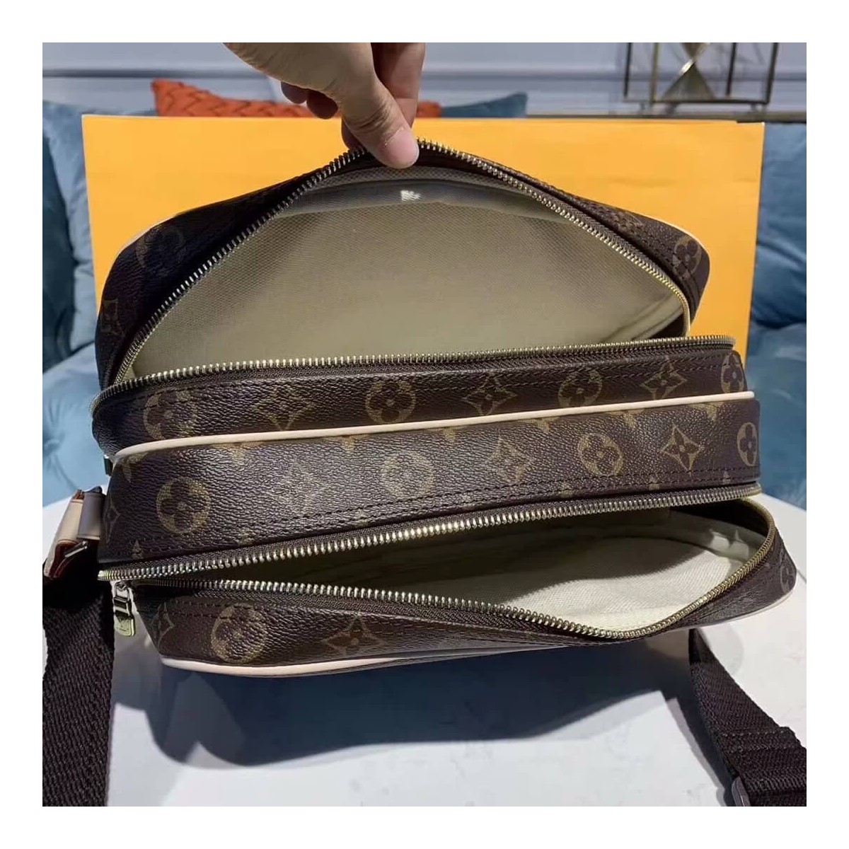 Louis Vuitton Monogram Cavas Reporter PM M45254